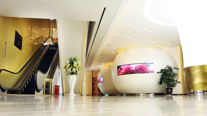 成都铜雀台医学美容医院卧蚕整形多少钱？专家团队介绍+案例分