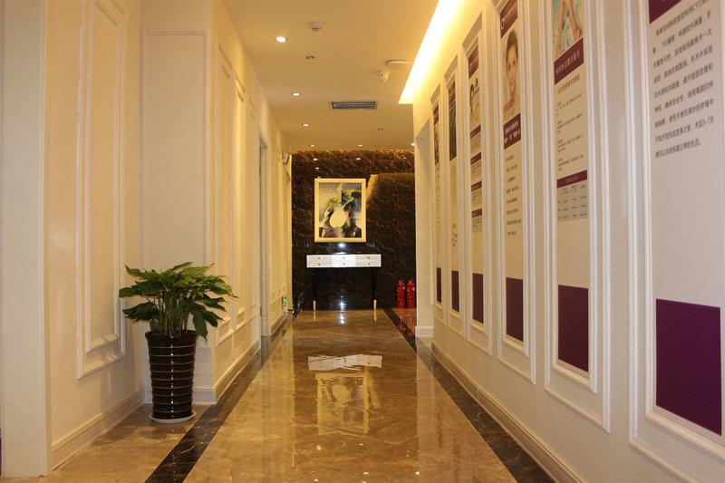 蚌埠东方美莱坞整形隆胸手术费用是多少？价格明细、技术特色